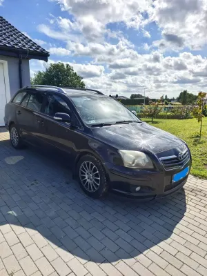 Toyota Avensis II (2003-2009) 2.0 D-4D Premium 2007