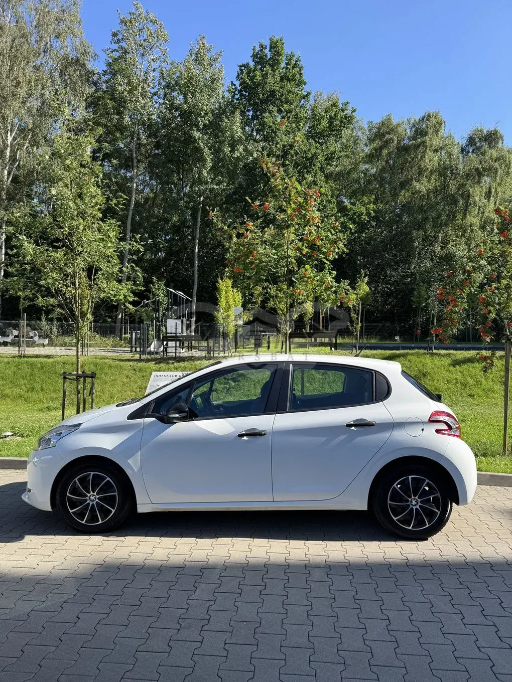 Peugeot 208 II (2019-) 2013