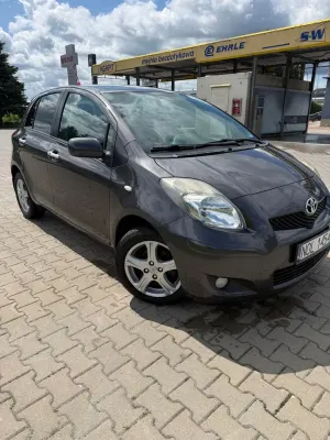 Toyota Yaris II (2005-2011) 1.33 Business Edition 2010