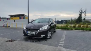 Peugeot 208 I (2012-2019) 1.2 PureTech Active 2013