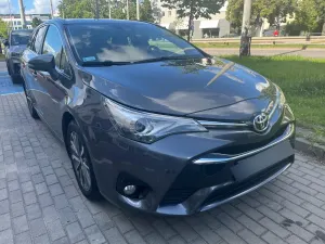 Toyota Avensis III (2009-) 1.8 Premium 2016
