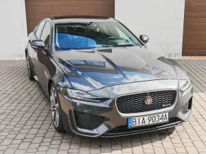 Jaguar XE D180 R-Dynamic SE 2019