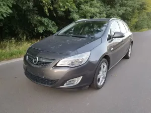 Opel Astra J (2009-2019) 1.7 CDTI DPF ecoFLEX TourerStart/Stop Design Edition 2011