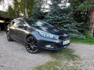 Kia Ceed II (2012-) 1.4 CVVT Fifa World Cup Edition 2013