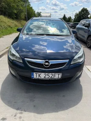 Opel Astra J (2009-2019) 1.4 Turbo 2011