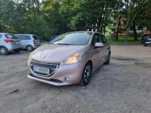 Peugeot 208 I (2012-2019) 2012