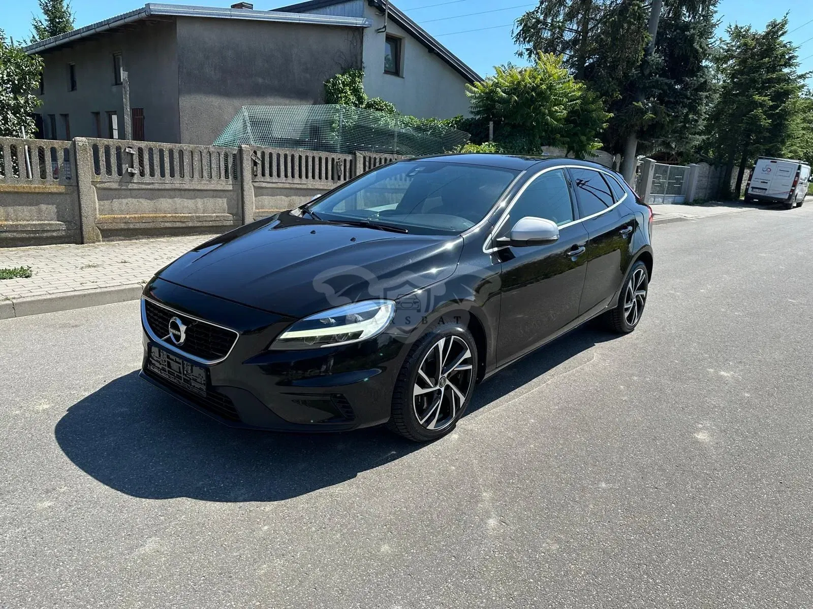 Volvo V40 II (2012-) D3 Geartronic RDesign 2018