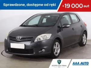 Toyota Auris I (2006-2012) 2010