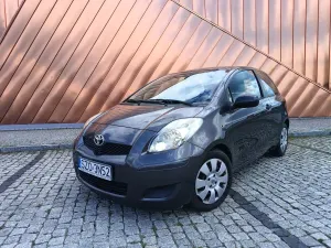 Toyota Yaris II (2005-2011) 1.33 Luna 2009