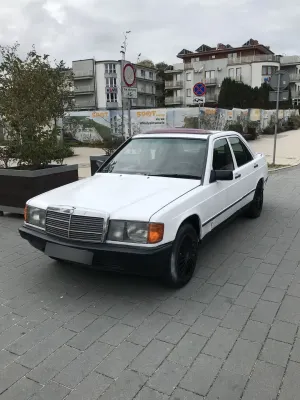 Mercedes-Benz 190 1987