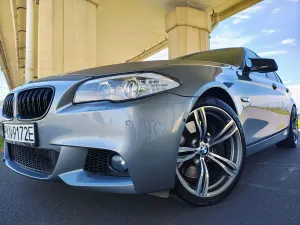 BMW 5 Series F10/F11 (2009-2017) 550i Sport-Aut 2011
