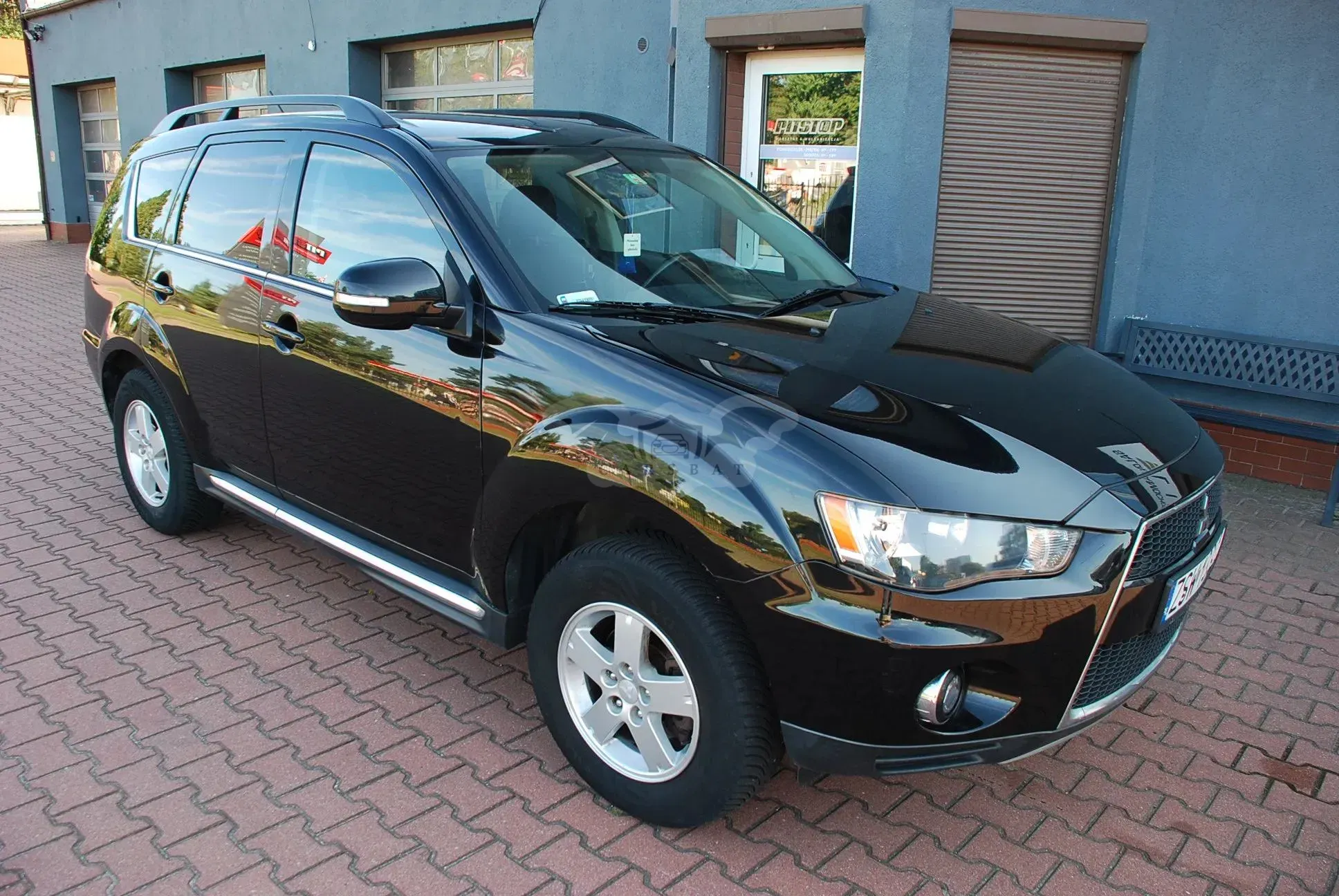 Mitsubishi Outlander II (2006-2013) 2.0 Intense NAVI 2WD EU5 CVT 2011