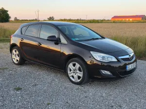 Opel Astra J (2009-2019) 1.4 Turbo 2011