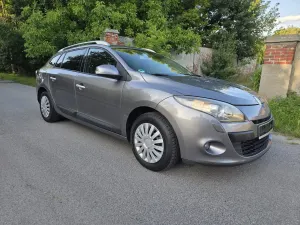 Renault Megane III (2008-2016) dCi 110 FAP EDC Expression 2012