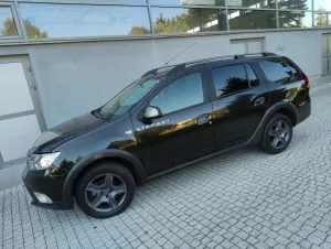 Dacia Logan II (2012-2020) TCe 90 S&S Stepway Celebration 2017