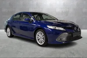 Toyota Camry Luxury 2021