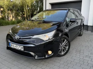 Toyota Avensis III (2009-) 1.8 Prestige MS 2017