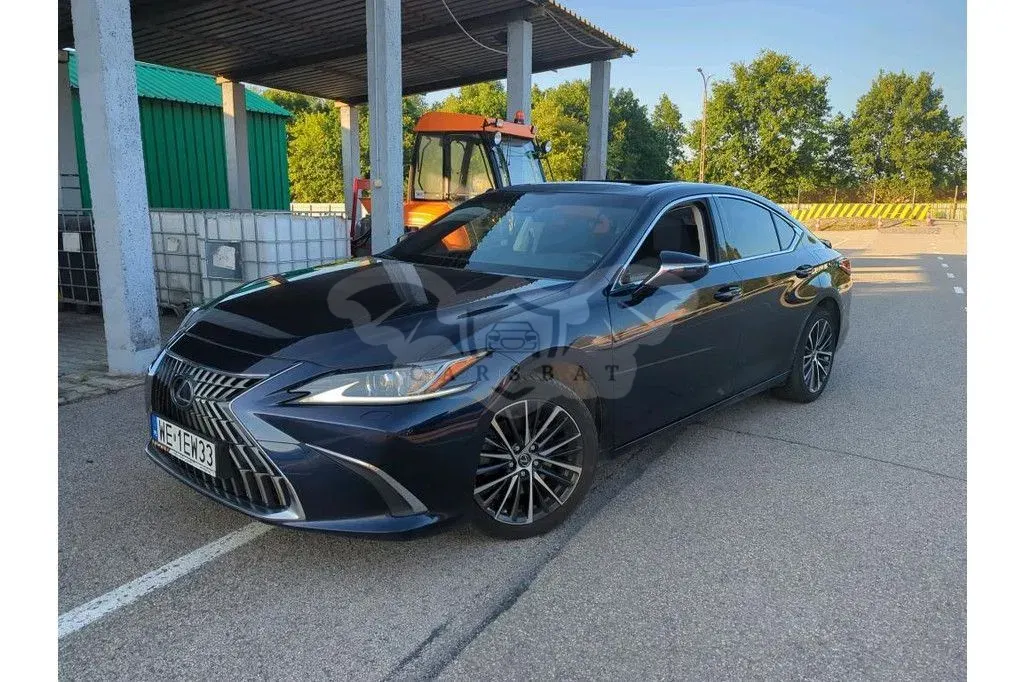 Lexus ES 300h Business Edition 2023
