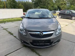 Opel Corsa D (2006-2014) 1.4 16V Edition 2010