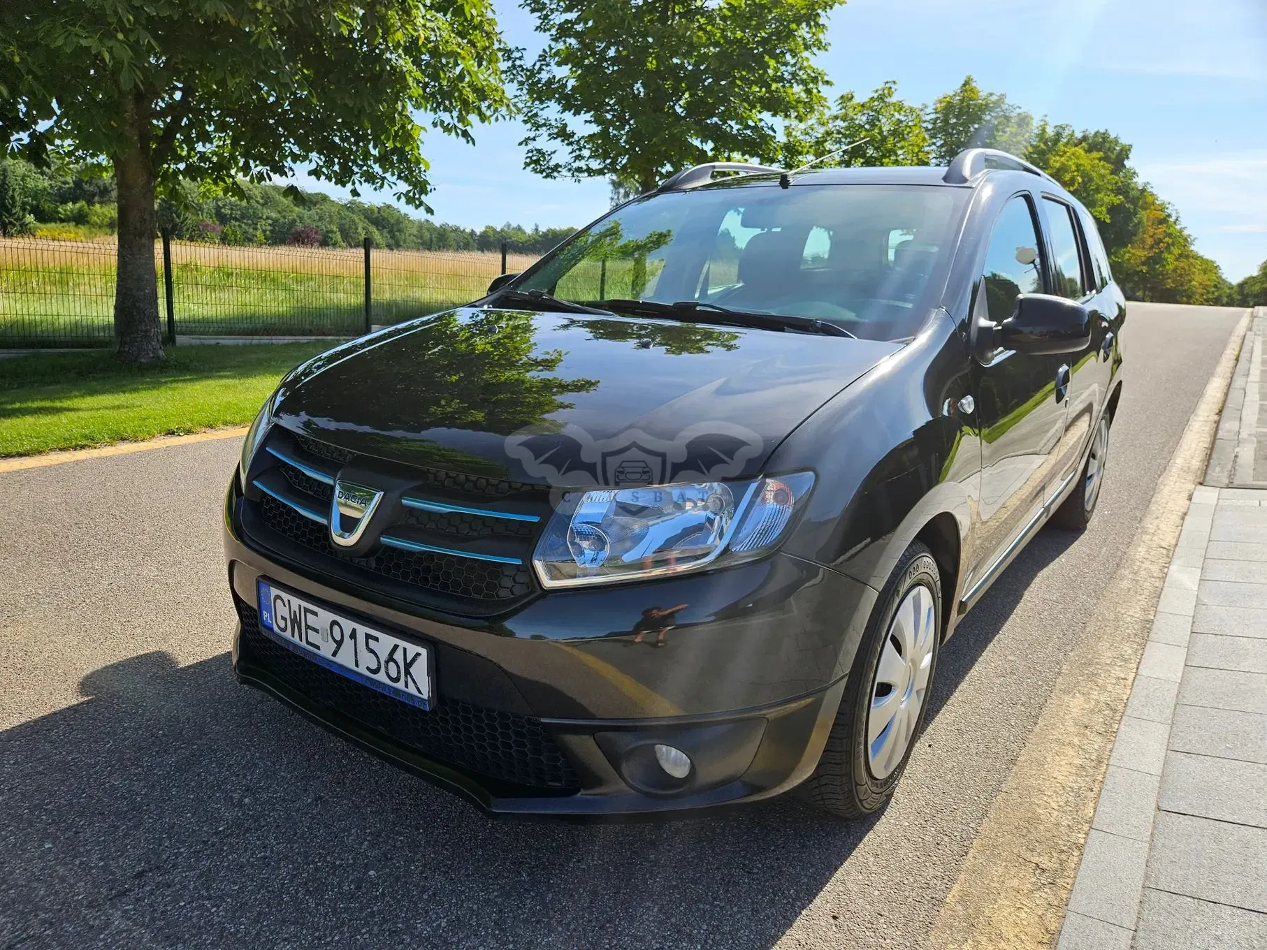Dacia Logan II (2012-2020) 1.2 16V Laureate 2015