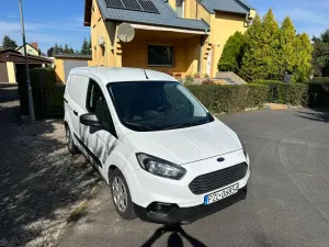 Ford Transit Courier 2021