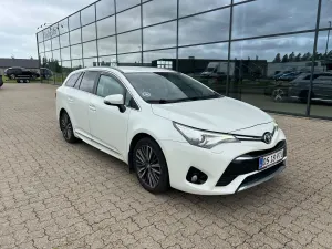 Toyota Avensis III (2009-) Touring Sports 1.8 Business Edition 2017