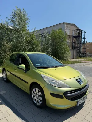 Peugeot 207 1.4 16V Presence 2006