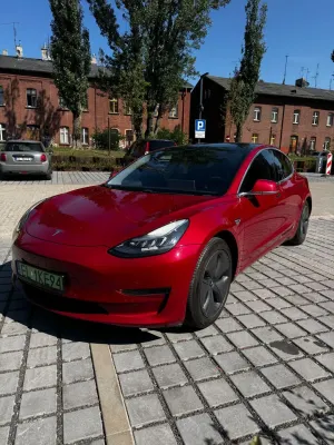 Tesla Model 3 Standard Reichweite Plus Hinterradantrieb 2020