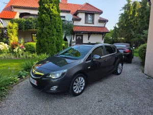 Opel Astra J (2009-2019) 1.4 T Cosmo S&S 2011