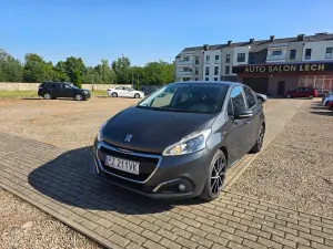Peugeot 208 I (2012-2019) 1.2 PureTech Style 2016