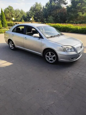 Toyota Avensis II (2003-2009) 1.8 VVT-i Sol 2004