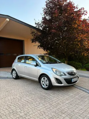 Opel Corsa D (2006-2014) 1.4 16V Cosmo 2014