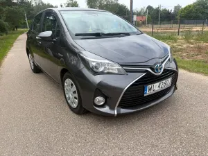 Toyota Yaris III (2011-2019) Hybrid 100 Active EU6 2016