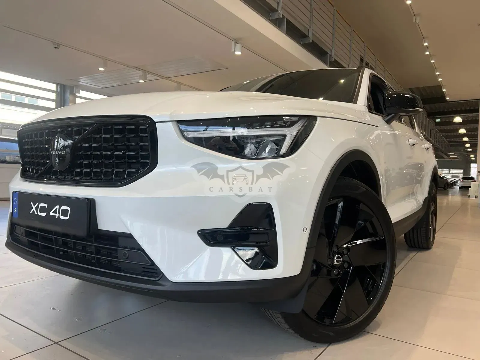 Volvo XC40 B4 AWD Ultimate Dark 2025