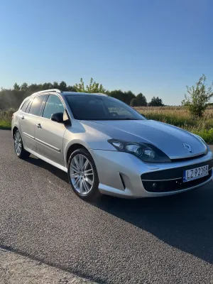 Renault Laguna III (2007-) 2.0 dCi Bose Edition 2010