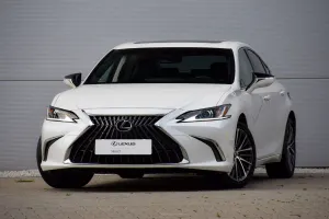 Lexus ES 300h Prestige 2024