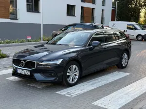 Volvo V60 II (2018- ) D4 Momentum Pro 2018