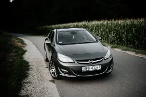 Opel Astra J (2009-2019) 1.4 T Cosmo 2013