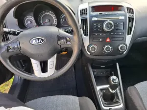 Kia Ceed II (2012-) 1.6 Crdi M 2009