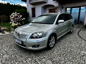 Toyota Avensis II (2003-2009) 1.8 VVT-i Executive 2007