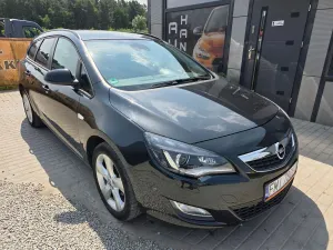 Opel Astra J (2009-2019) 1.4 Turbo ecoFLEX Start/Stop Color Edition 2011