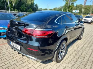 Mercedes-Benz GLC I (2015-2022) 200 4Matic 9G-TRONIC AMG Line Plus 2020