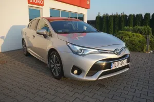 Toyota Avensis III (2009-) 2.0 D-4D Premium 2017