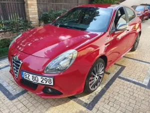 Alfa Romeo Giulietta 2.0 JTDM Distinctive 2013
