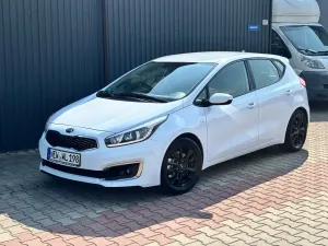 Kia Ceed II (2012-) 1.4 CVVT ISG Dream Team Edition 2017