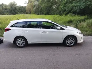 Toyota Auris II (2012-) 1.6 Dynamic 2014