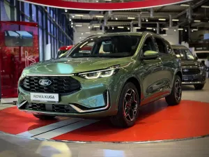 Ford Kuga III (2019 - ) 2.5 FHEV AWD ST-Line X 2026