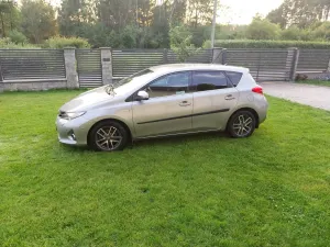 Toyota Auris II (2012-) 1.8 HSD Luna 2014