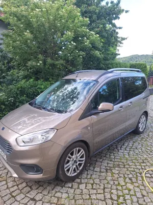 Ford Tourneo Courier 1.0 EcoBoost Trend 2018