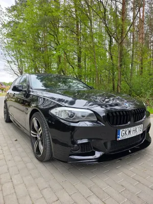 BMW 5 Series F10/F11 (2009-2017) 520d xDrive Luxury Line 2012